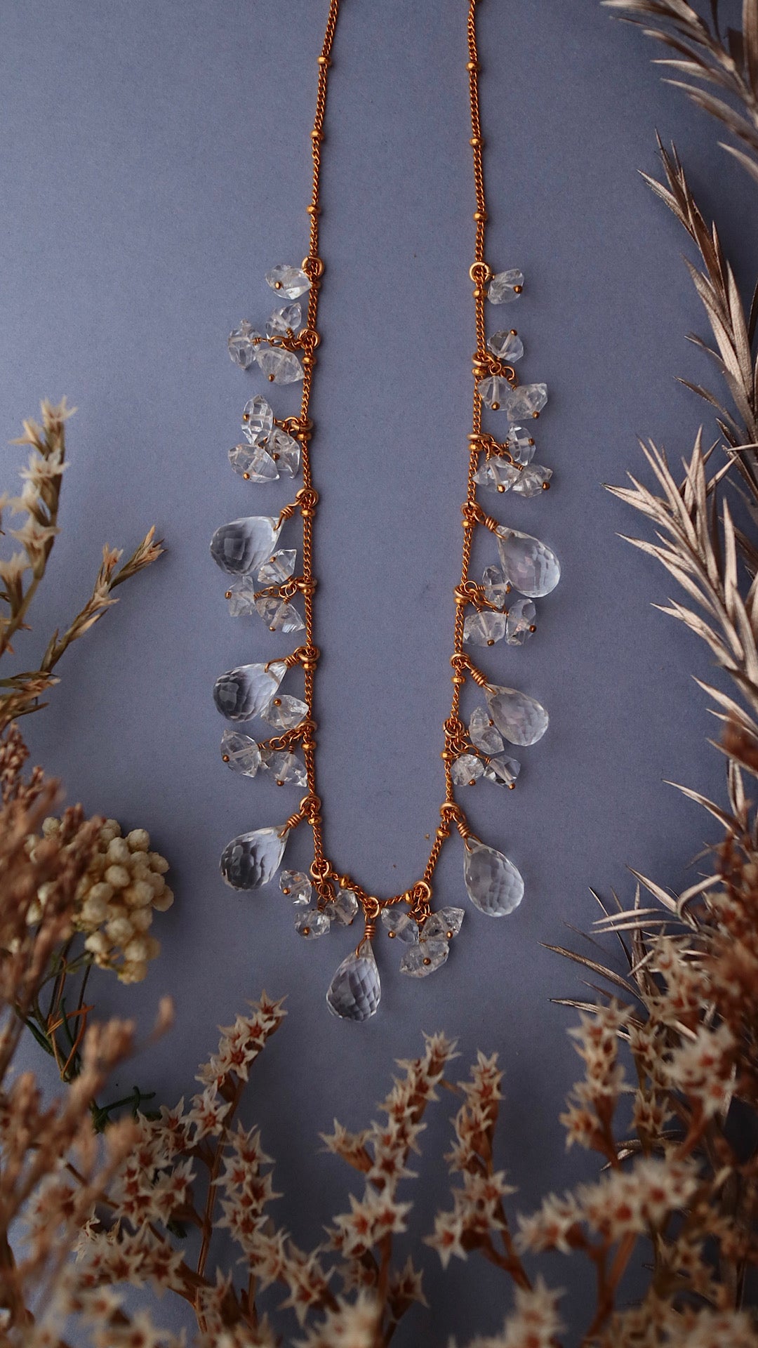 Crystal drop and double point crystal round necklace