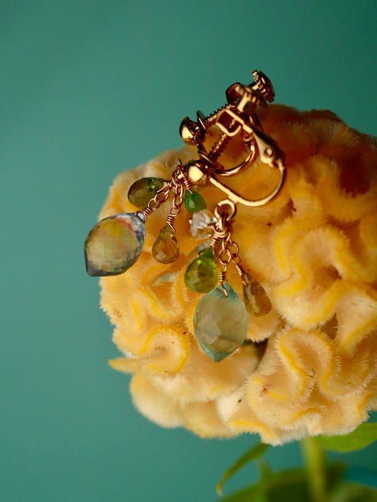 ③ Fluorite and yellow-green stone earrings