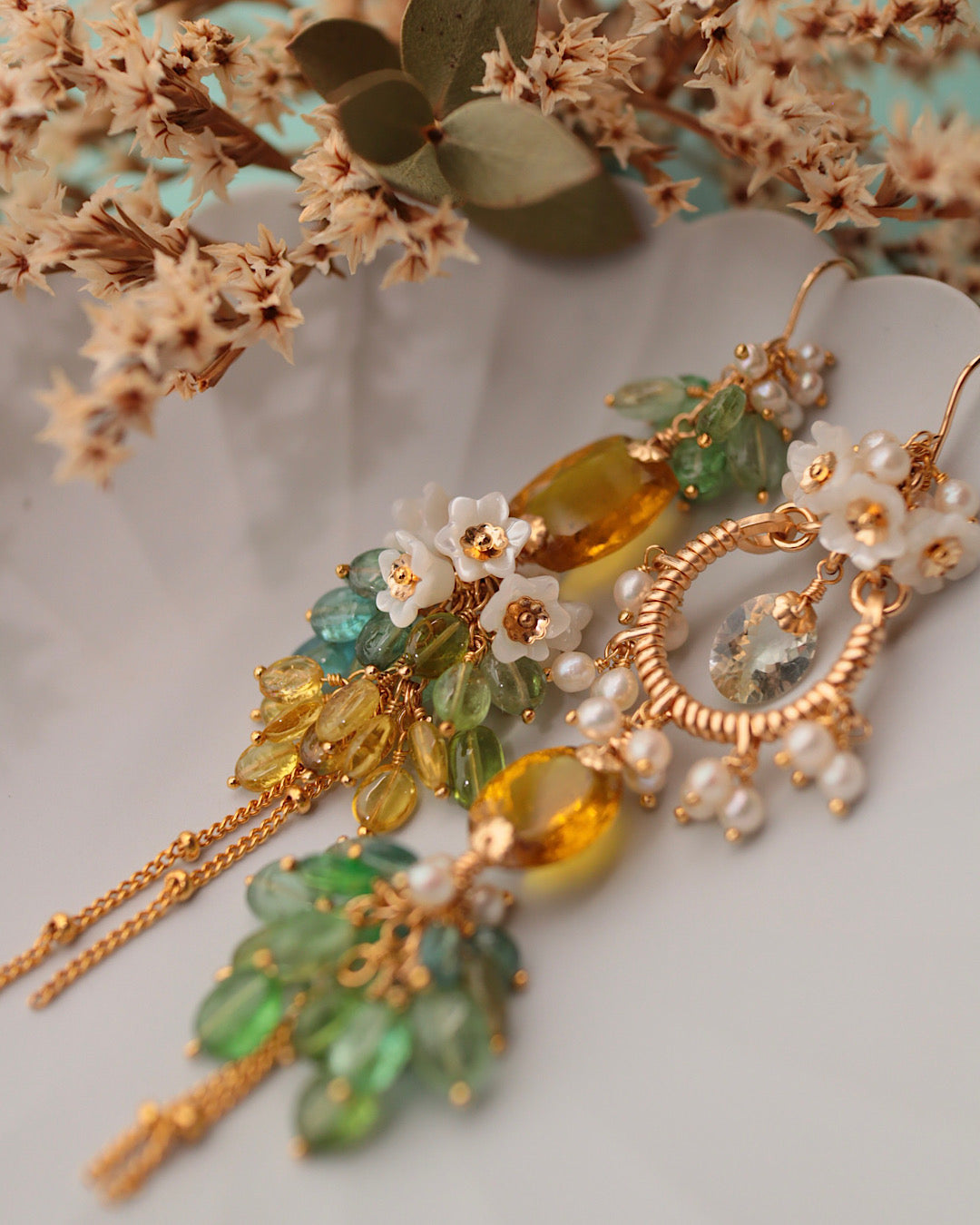 [One-of-a-kind] Asymmetrical yellow tourmaline earrings