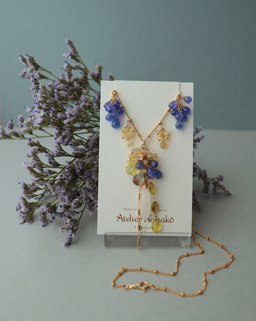 [One-of-a-kind] [Aqua Bloom] Tanzanite and Moonstone Necklace