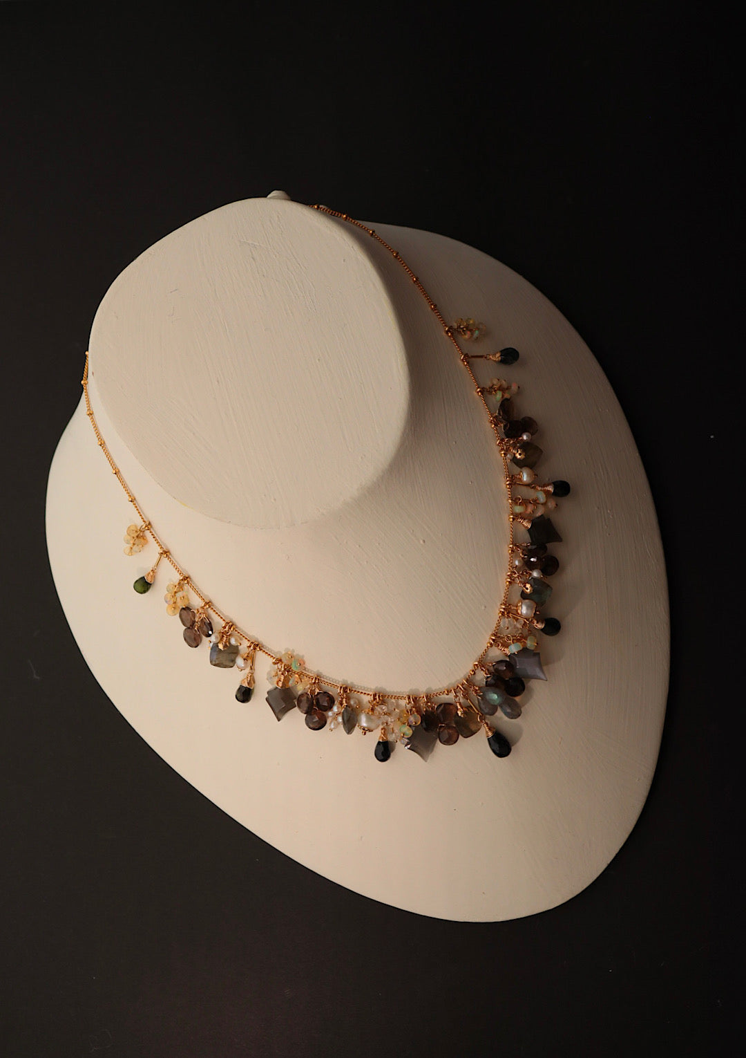 [Moon Shadow] Earth-Tone Necklace [One-of-a-Kind]