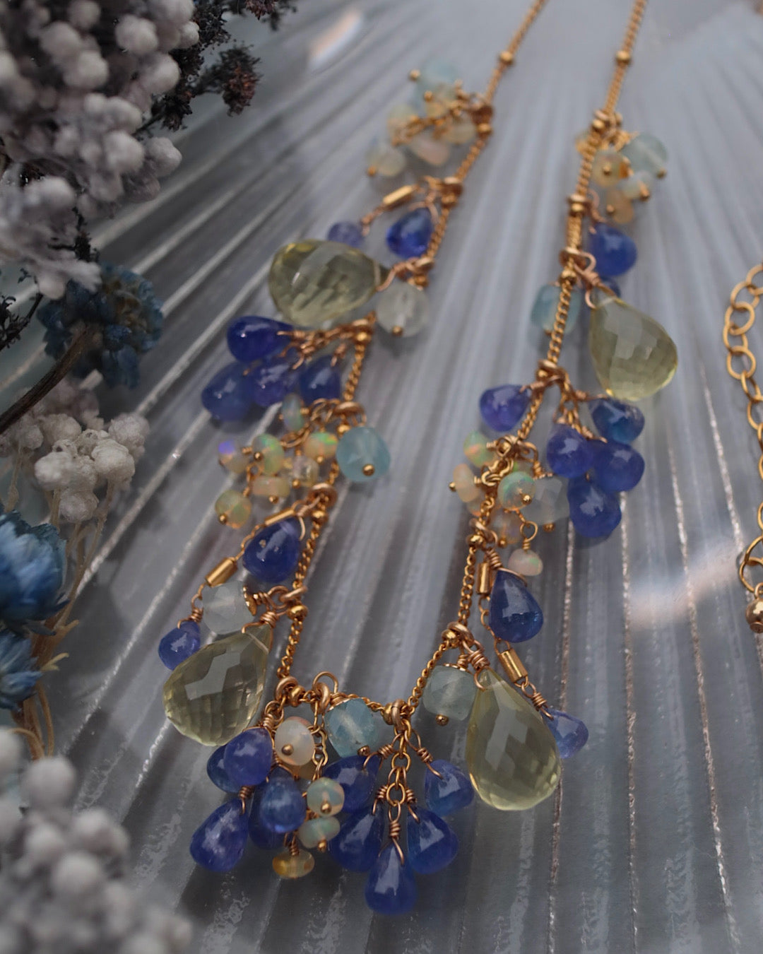 [One-of-a-kind] [Aqua Bloom] Tanzanite and Lemon Quartz Necklace