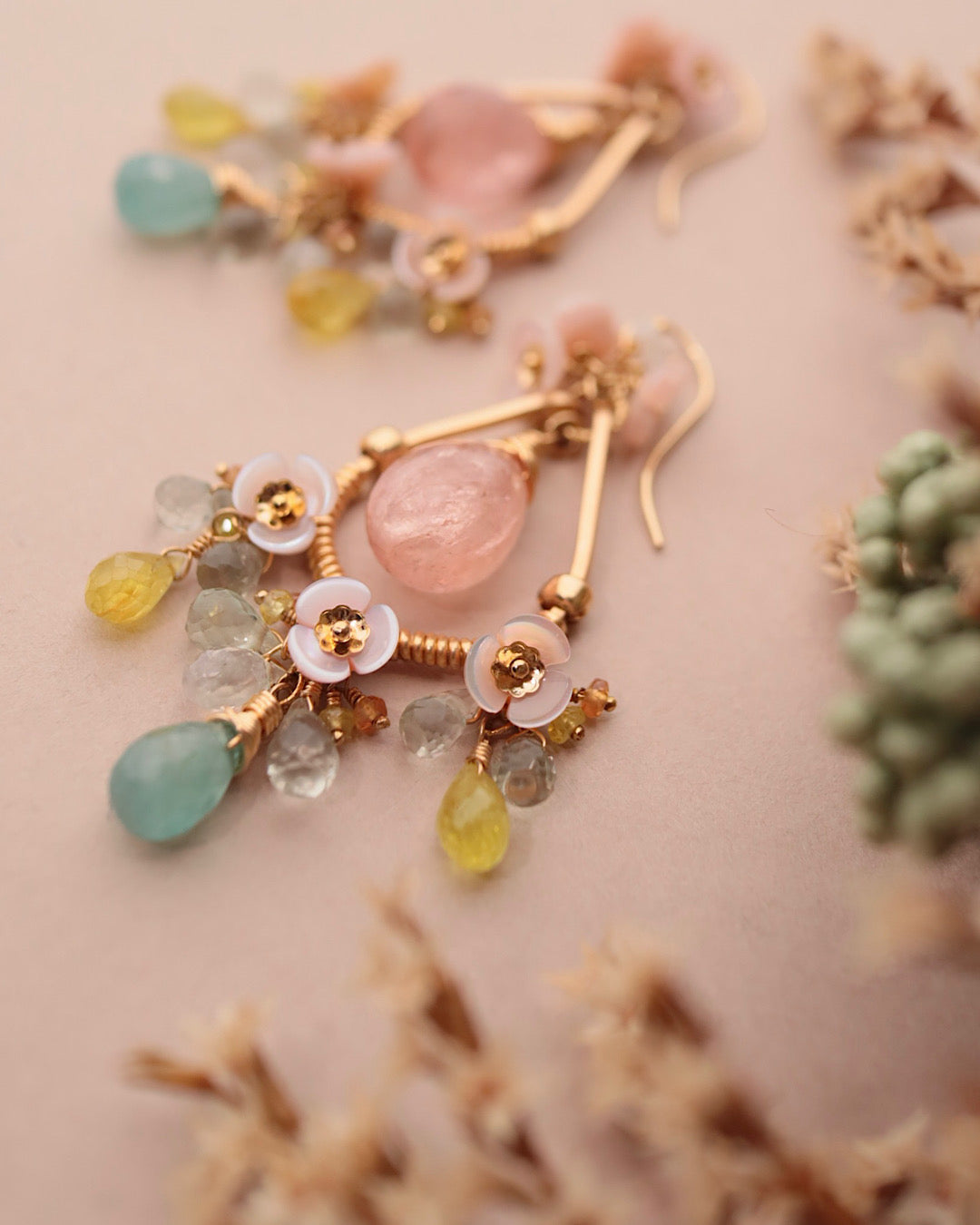 [One-of-a-kind] Morganite and Grandidierite Chandelier Earrings