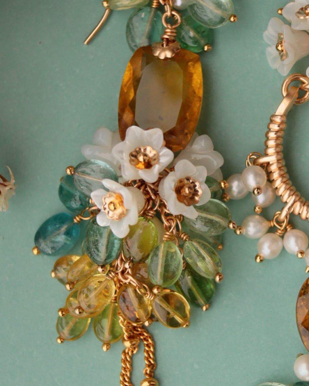 [One-of-a-kind] Asymmetrical yellow tourmaline earrings