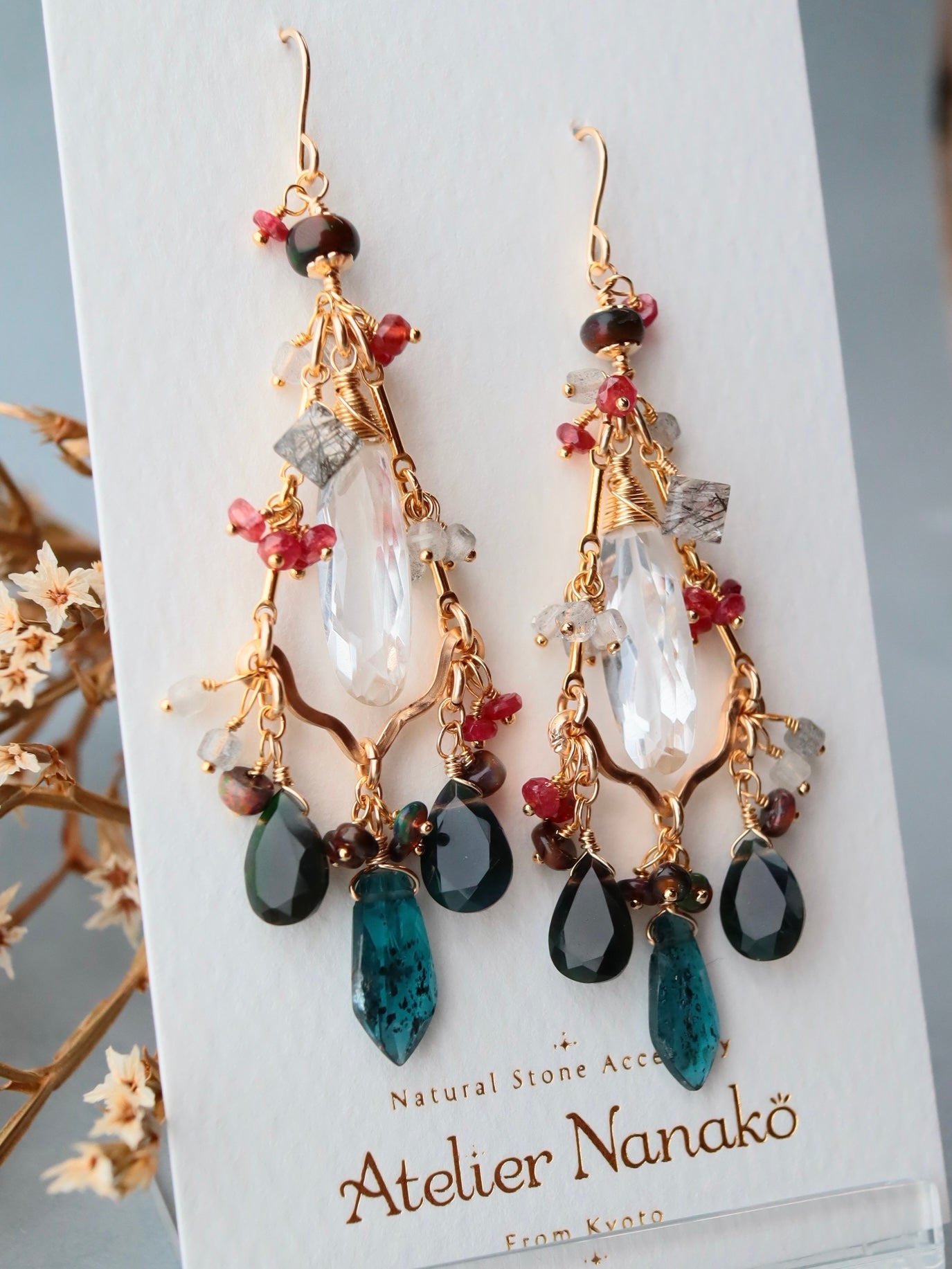 (Vivid spinel)[The Lady with the Black Eyepatch] Black opal and deep blue kyanite chandelier earrings