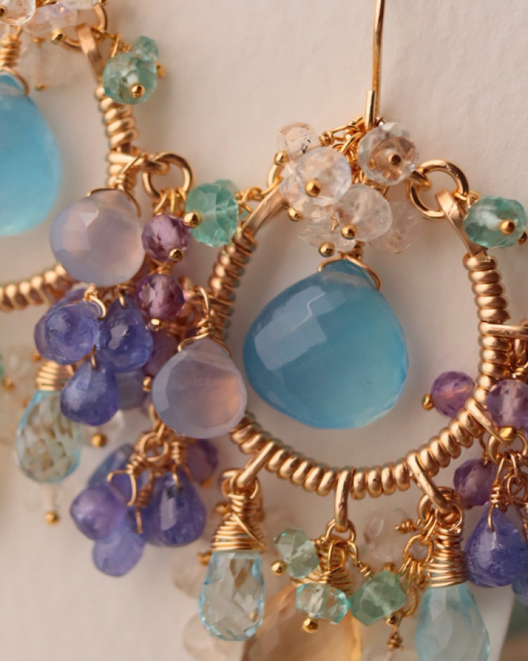 [One-of-a-kind] Aquamarine Chandelier Earrings in Classic Colors
