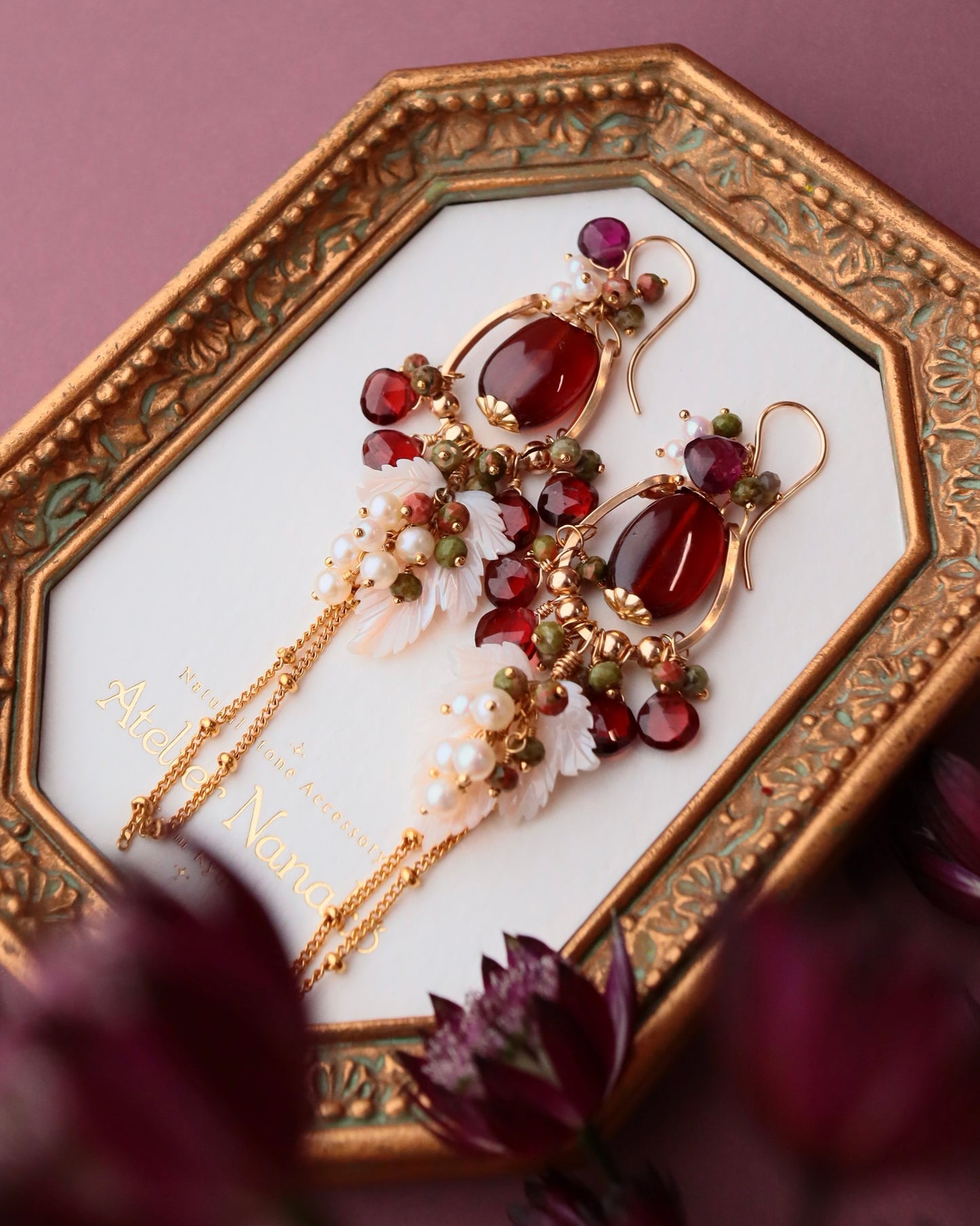 [Portrait in a Ring] Garnet Chandelier Earrings