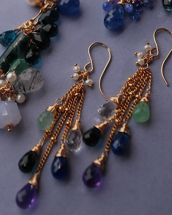 [Water Lilies] Shimmer on the Water — Five-Gem Drop Earrings