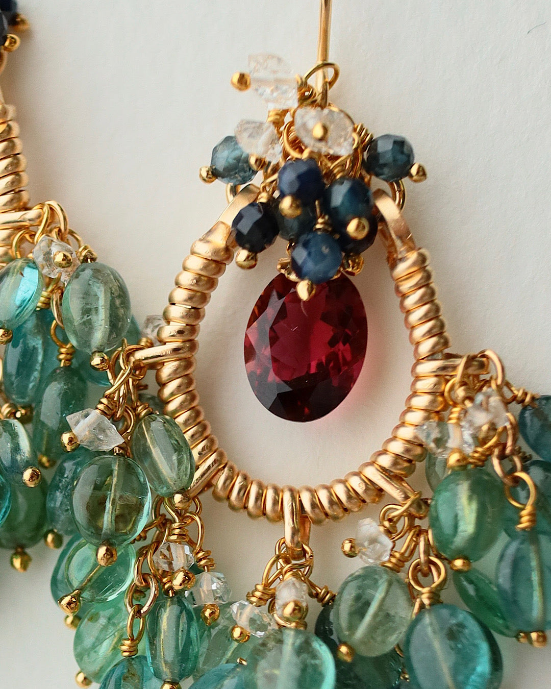 [One-of-a-kind] Purple-red and blue tourmaline chandelier earrings