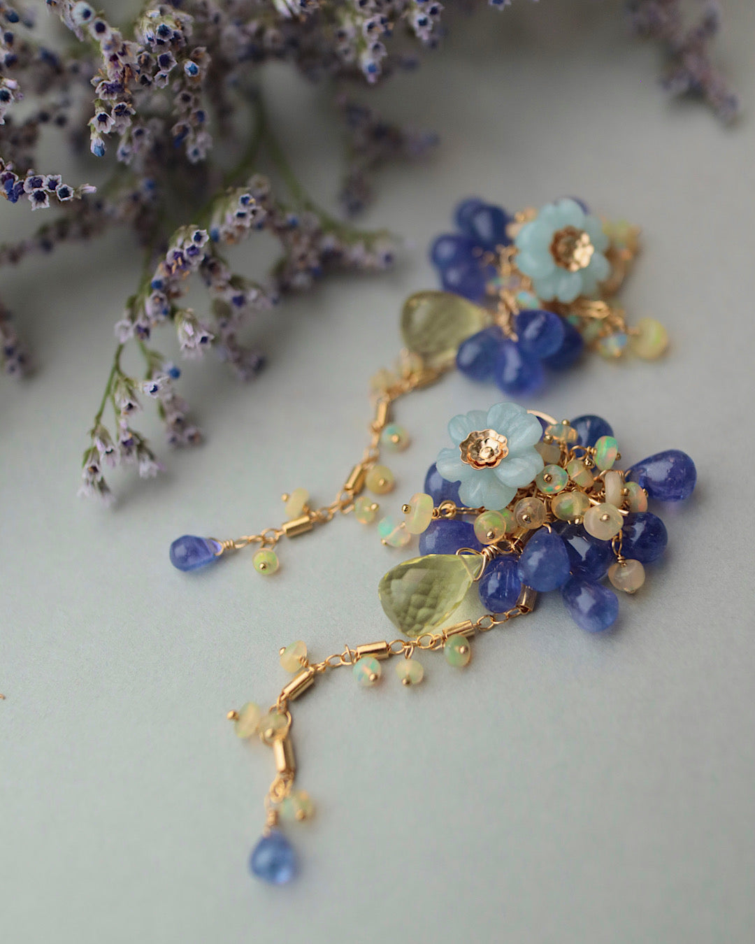 【Aqua Bloom】Aquamarine flower and tanzanite earrings