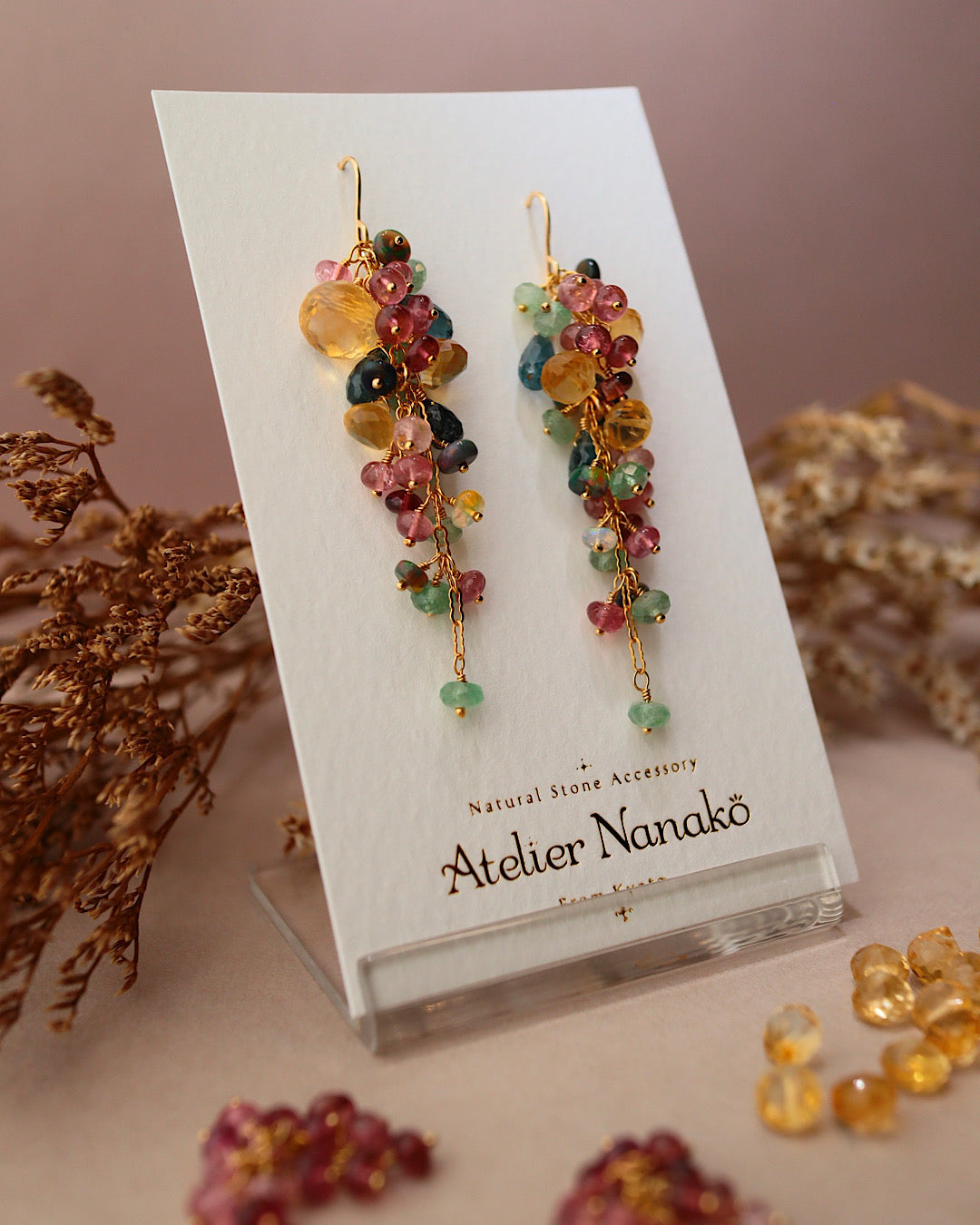 [Plants and flowers waiting for spring] Citrine long earrings