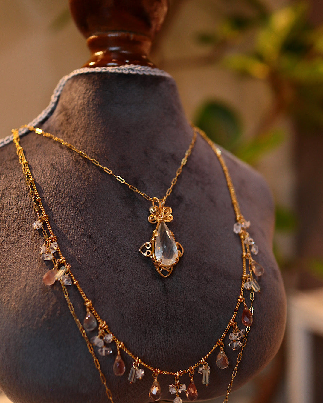 [One-of-a-kind] Rainbow Moonstone Necklace