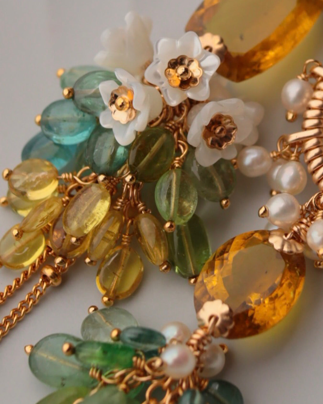 [One-of-a-kind] Asymmetrical yellow tourmaline earrings