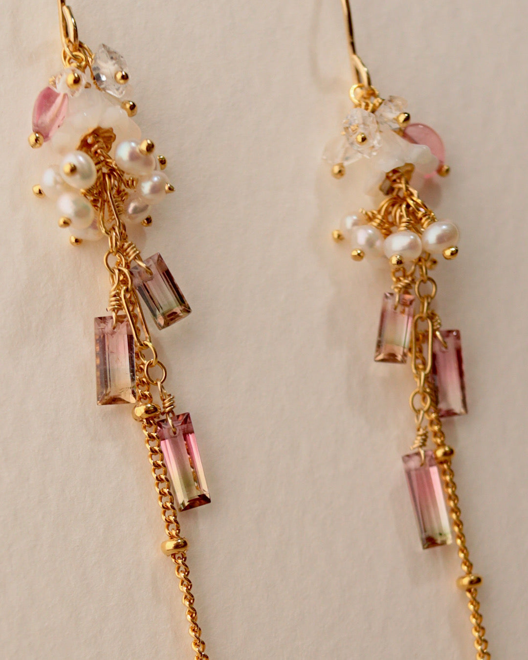 ①[One-of-a-kind]Small tourmaline and freshwater pearl earrings