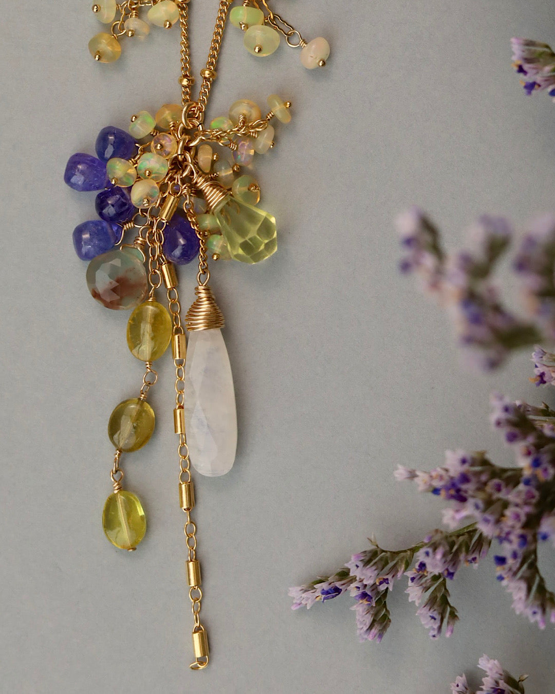 [One-of-a-kind] [Aqua Bloom] Tanzanite and Moonstone Necklace
