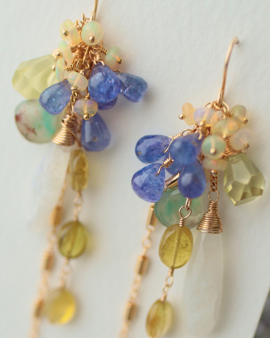 【Aqua Bloom】Tanzanite and Moonstone Earrings
