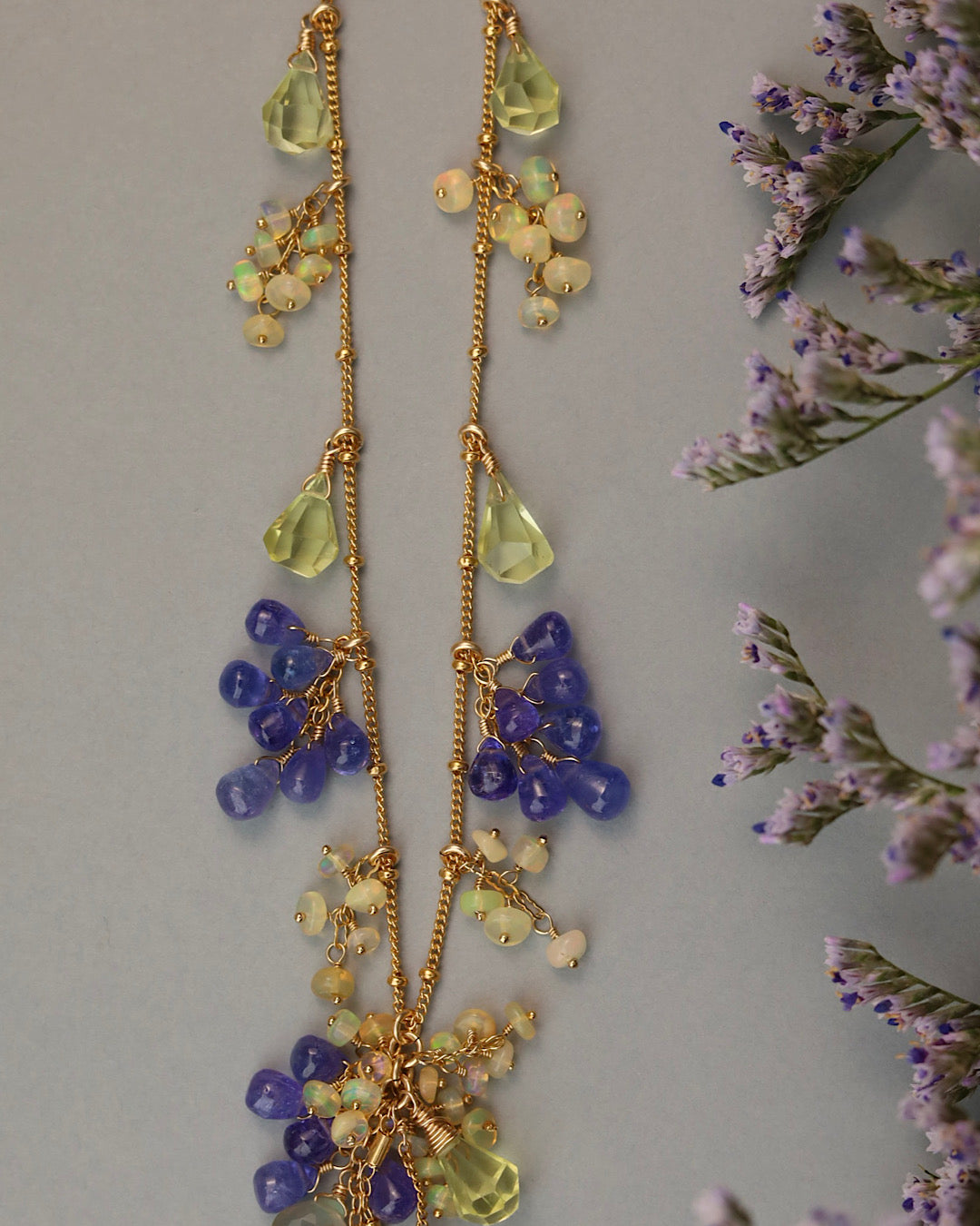 [One-of-a-kind] [Aqua Bloom] Tanzanite and Moonstone Necklace