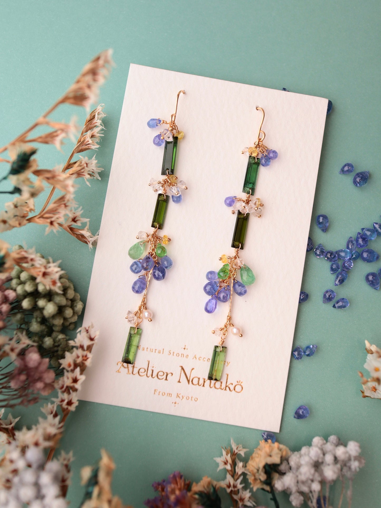 ②Green tourmaline and tanzanite earrings