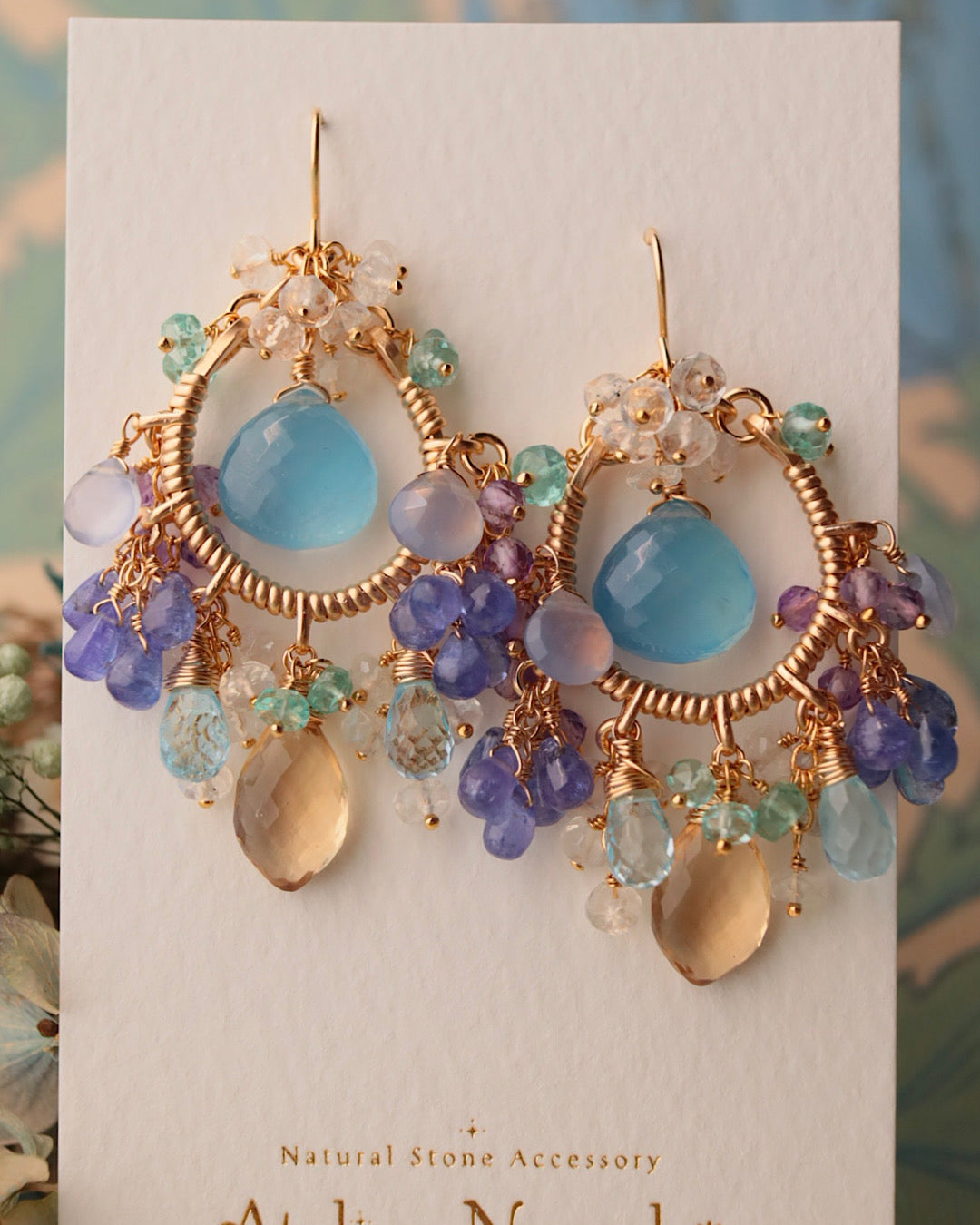 [One-of-a-kind] Aquamarine Chandelier Earrings in Classic Colors