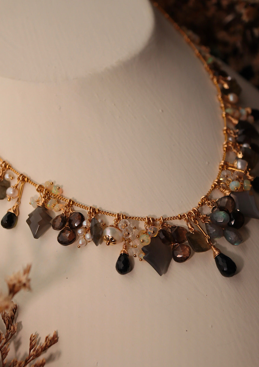 [Moon Shadow] Earth-Tone Necklace [One-of-a-Kind]