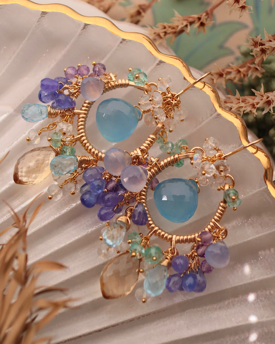 [One-of-a-kind] Aquamarine Chandelier Earrings in Classic Colors