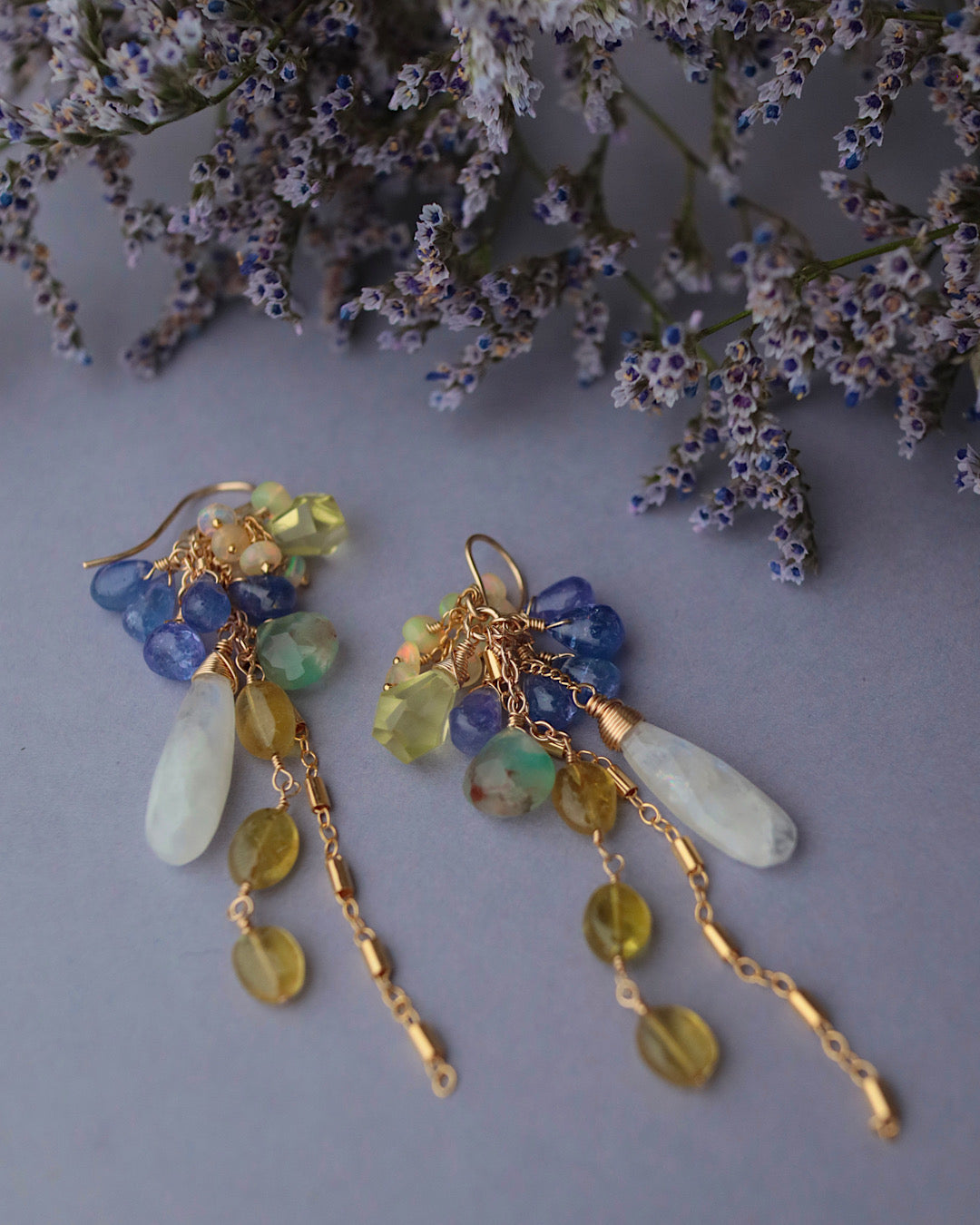 【Aqua Bloom】Tanzanite and Moonstone Earrings