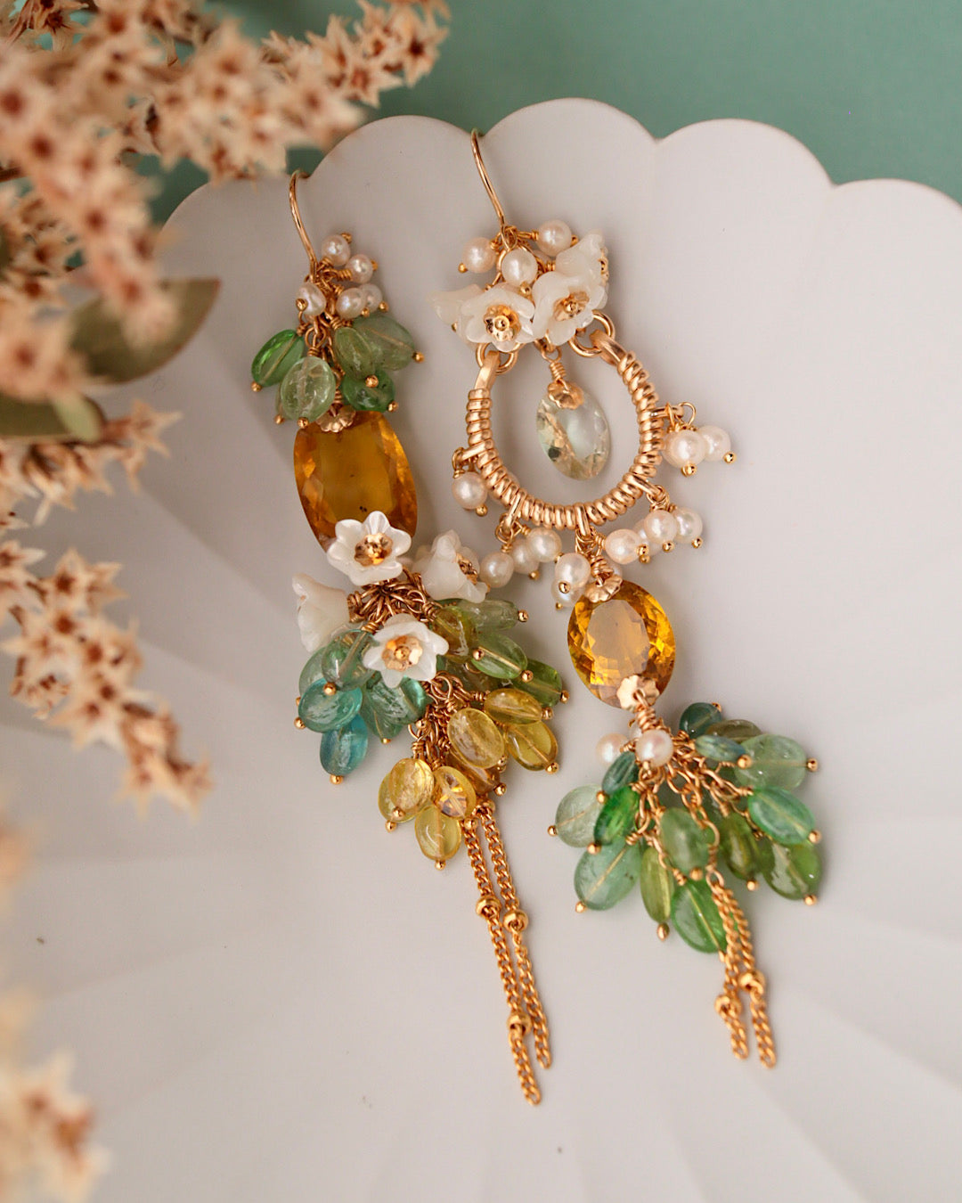 [One-of-a-kind] Asymmetrical yellow tourmaline earrings