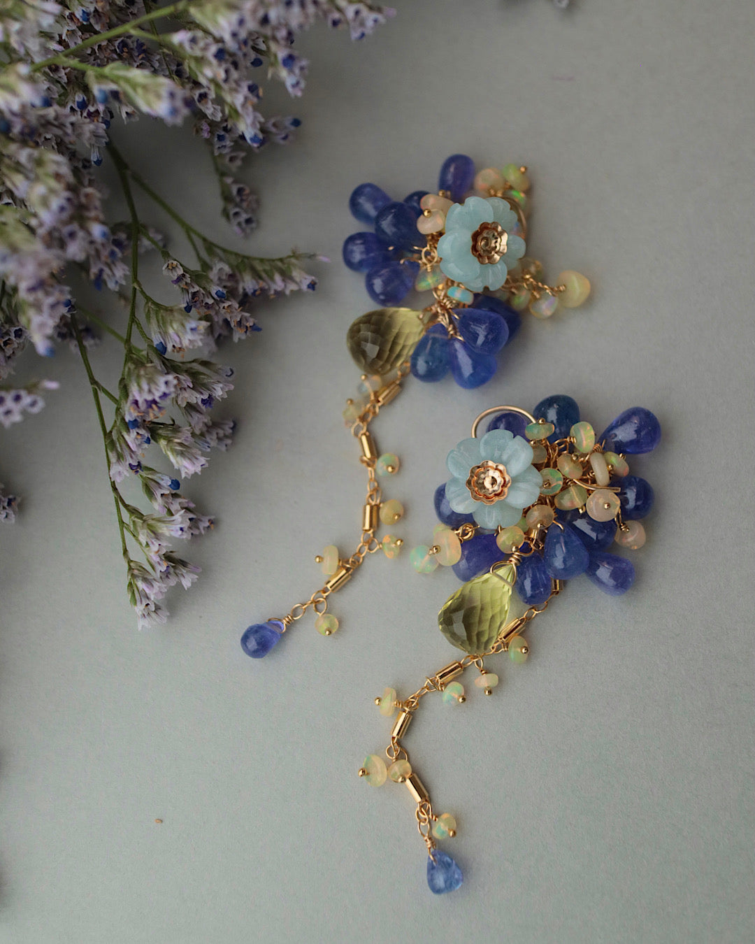 【Aqua Bloom】Aquamarine flower and tanzanite earrings