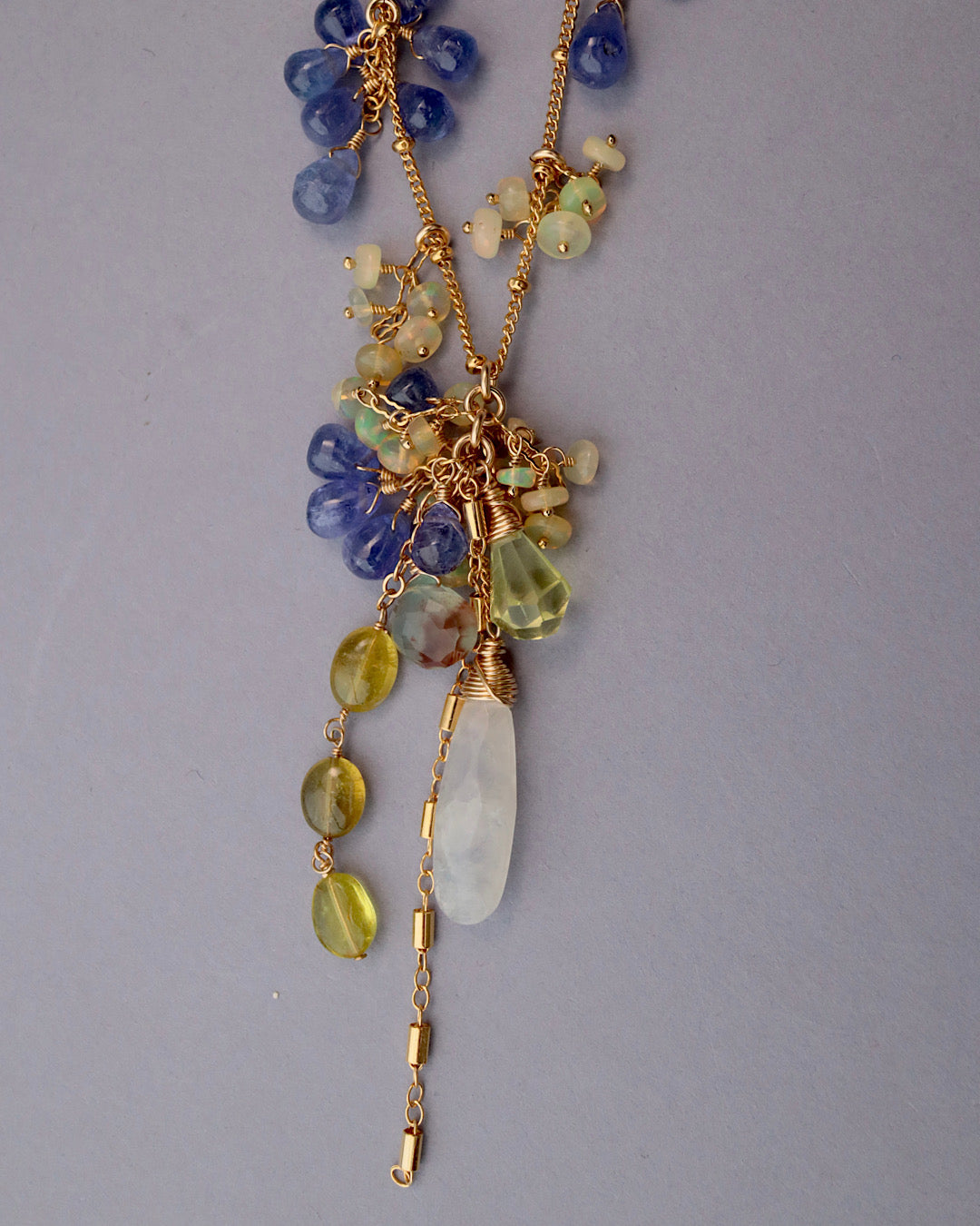 [One-of-a-kind] [Aqua Bloom] Tanzanite and Moonstone Necklace