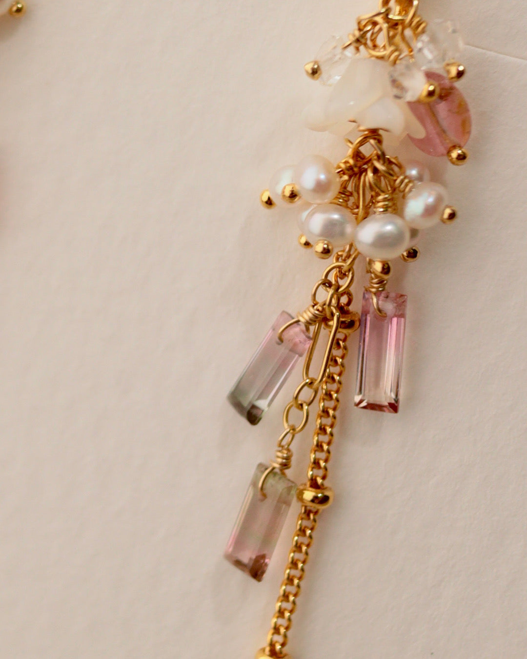 ②[One-of-a-kind]Small tourmaline and freshwater pearl earrings