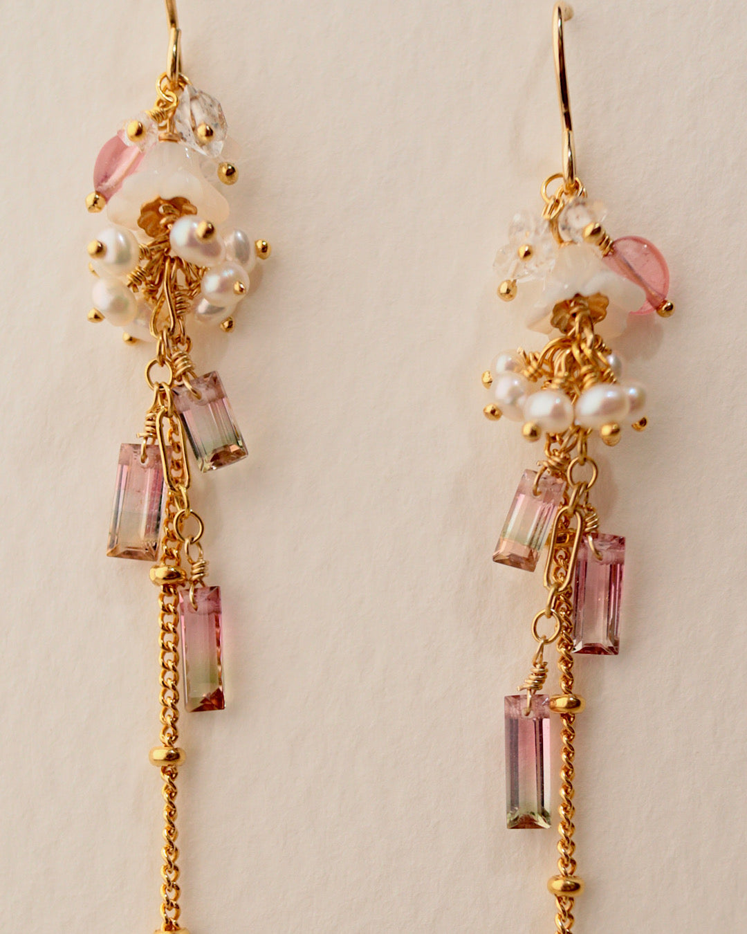 ①[One-of-a-kind]Small tourmaline and freshwater pearl earrings