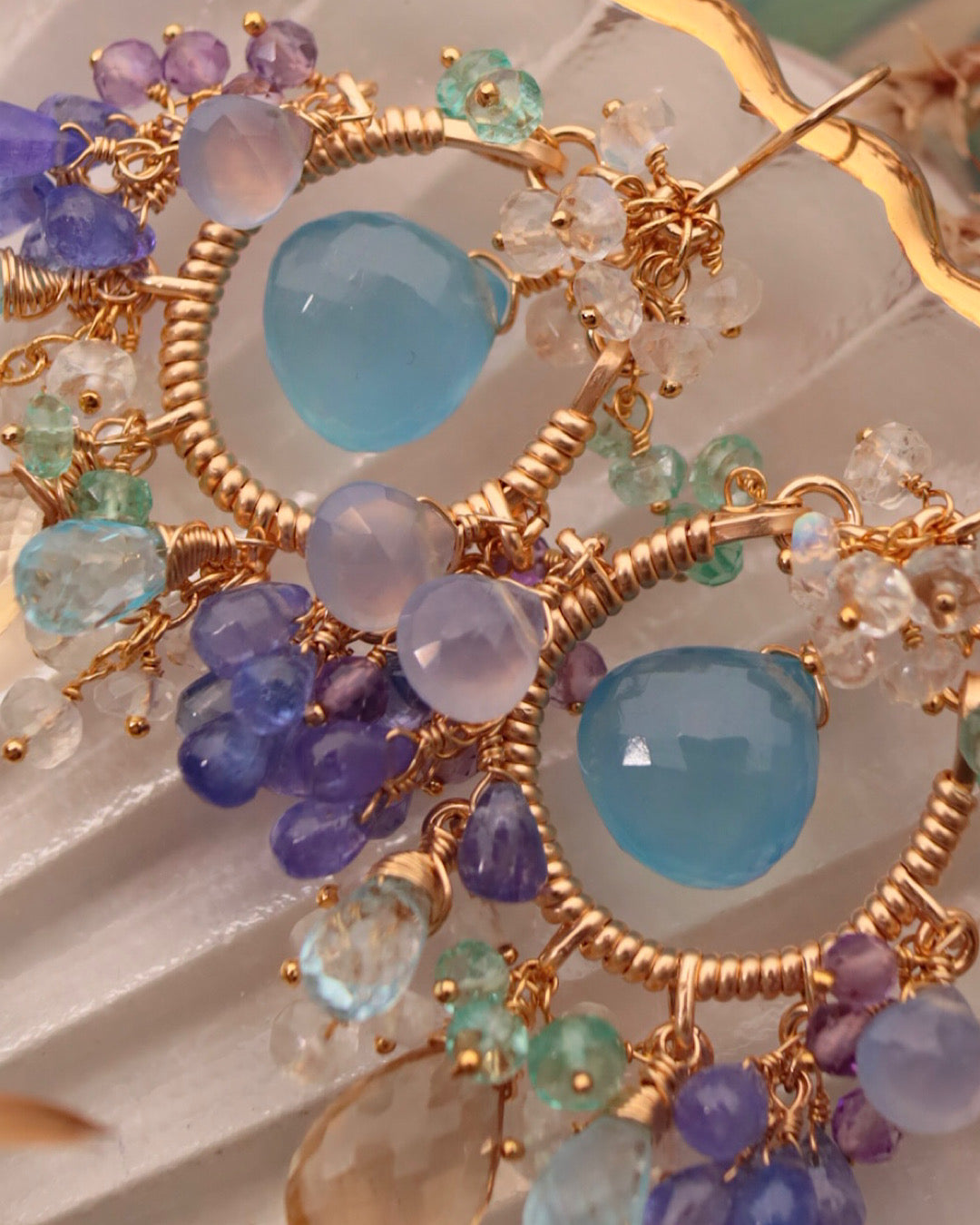 [One-of-a-kind] Aquamarine Chandelier Earrings in Classic Colors