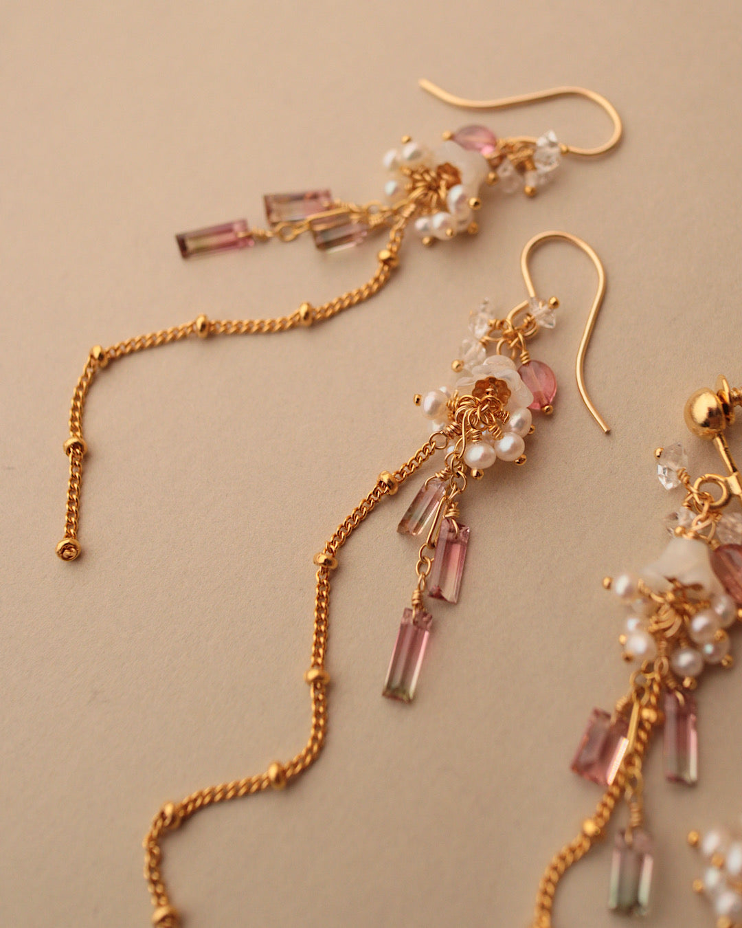①[One-of-a-kind]Small tourmaline and freshwater pearl earrings