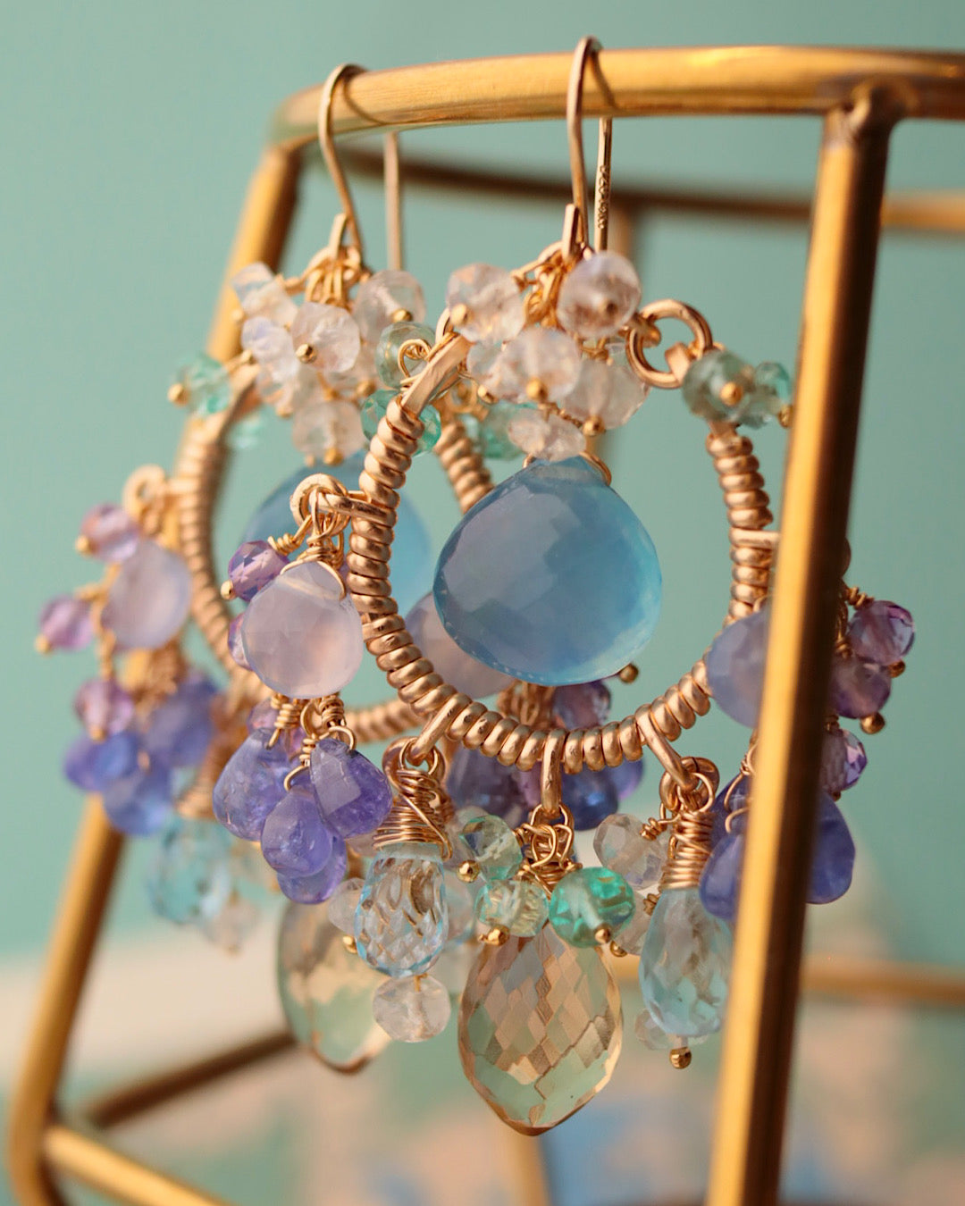[One-of-a-kind] Aquamarine Chandelier Earrings in Classic Colors