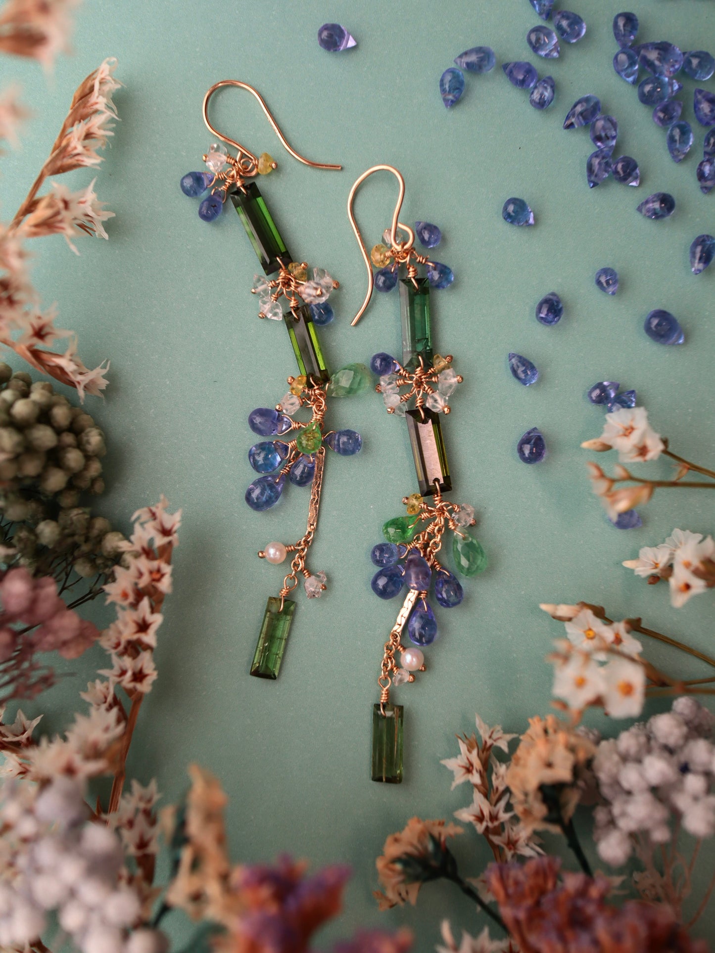 ②Green tourmaline and tanzanite earrings