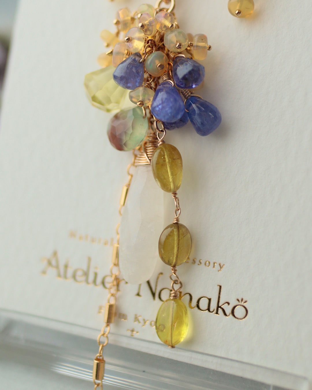 [One-of-a-kind] [Aqua Bloom] Tanzanite and Moonstone Necklace