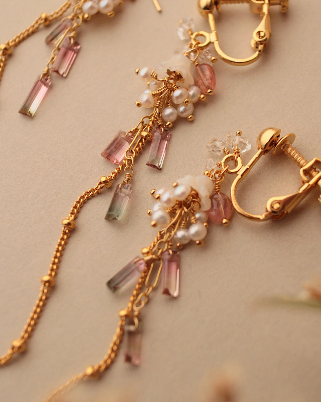 ②[One-of-a-kind]Small tourmaline and freshwater pearl earrings