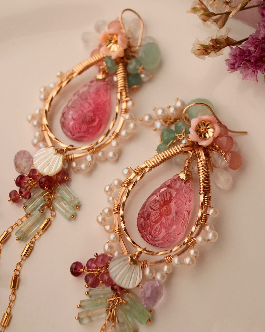 [One-of-a-kind] Flower carving tourmaline chandelier earrings
