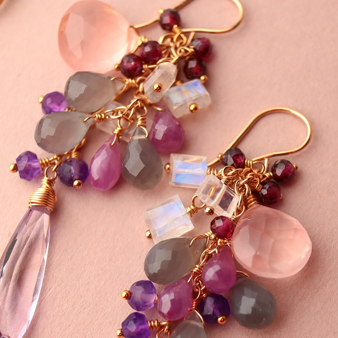 [Long] Rose quartz and gray moonstone earrings