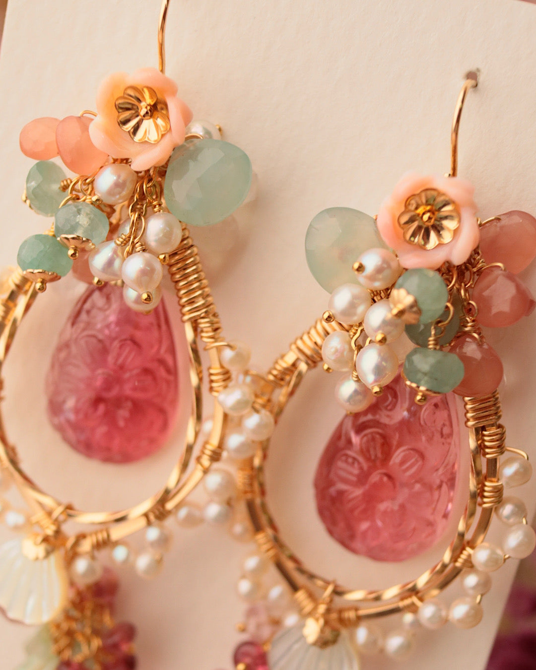 [One-of-a-kind] Flower carving tourmaline chandelier earrings