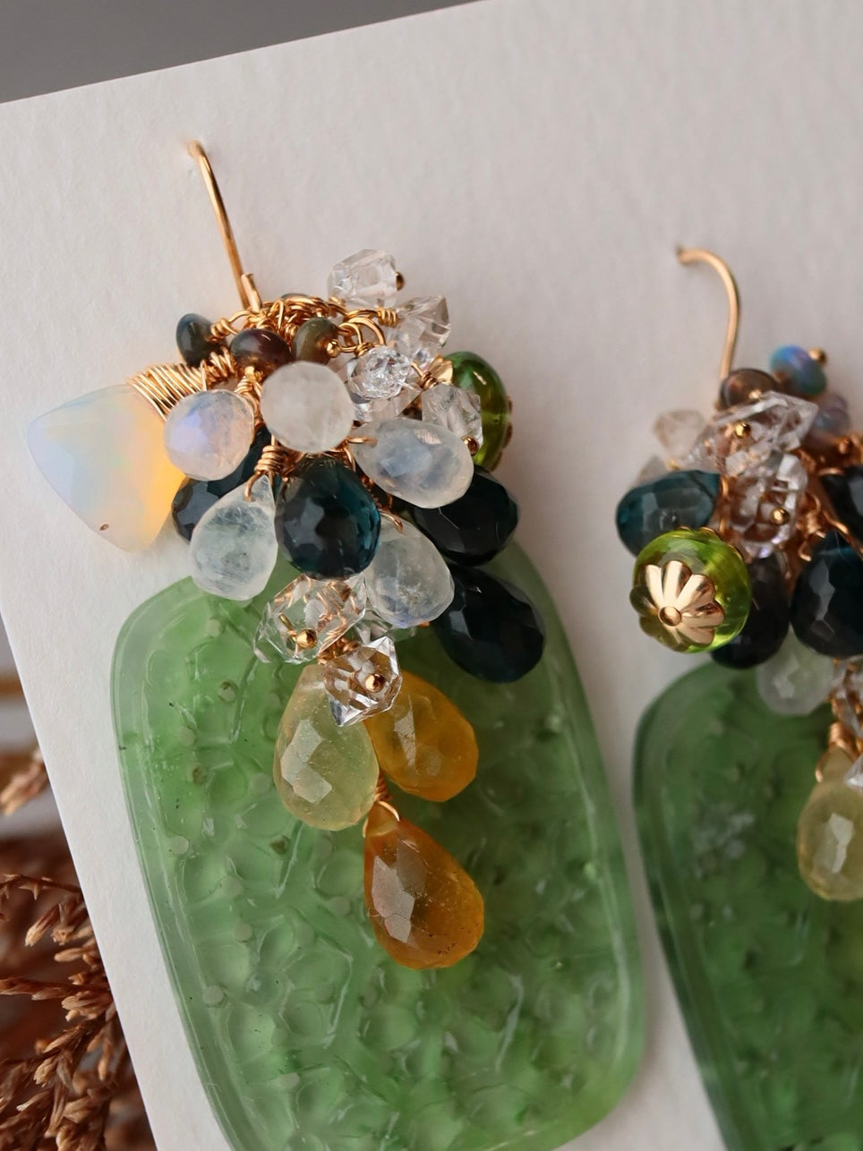 [One of a kind] Carved aventurine earrings/earrings①