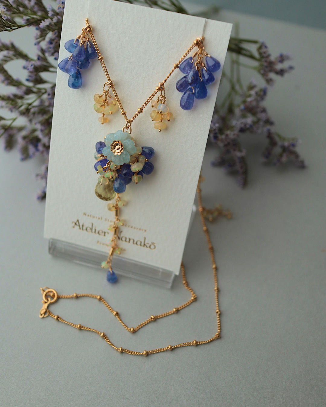 [One-of-a-kind] [Aqua Bloom] Aquamarine and Tanzanite Necklace