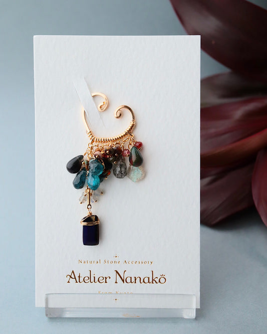 [The Lady with the Black Eyepatch] Black opal and deep blue kyanite ear cuff
