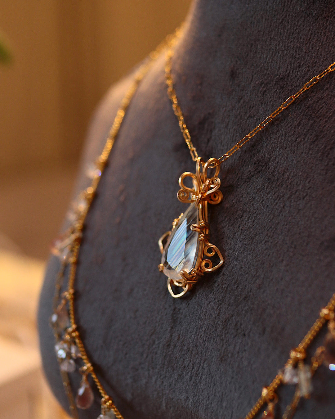 [One-of-a-kind] Rainbow Moonstone Necklace