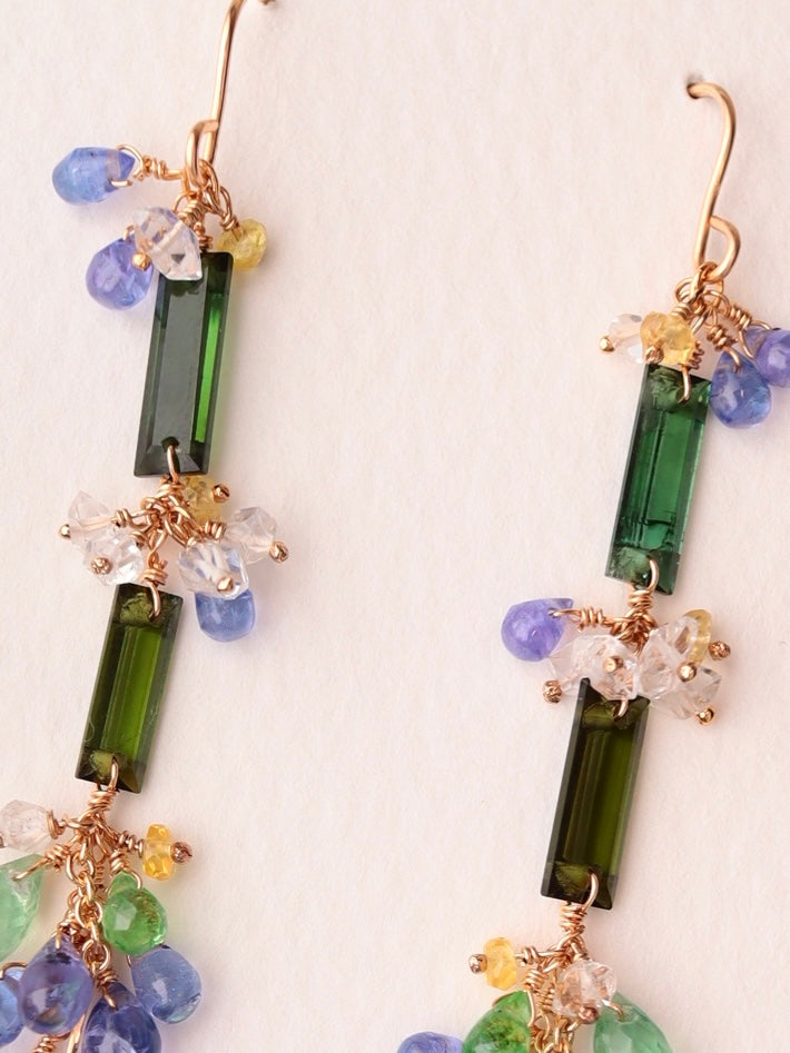 ②Green tourmaline and tanzanite earrings