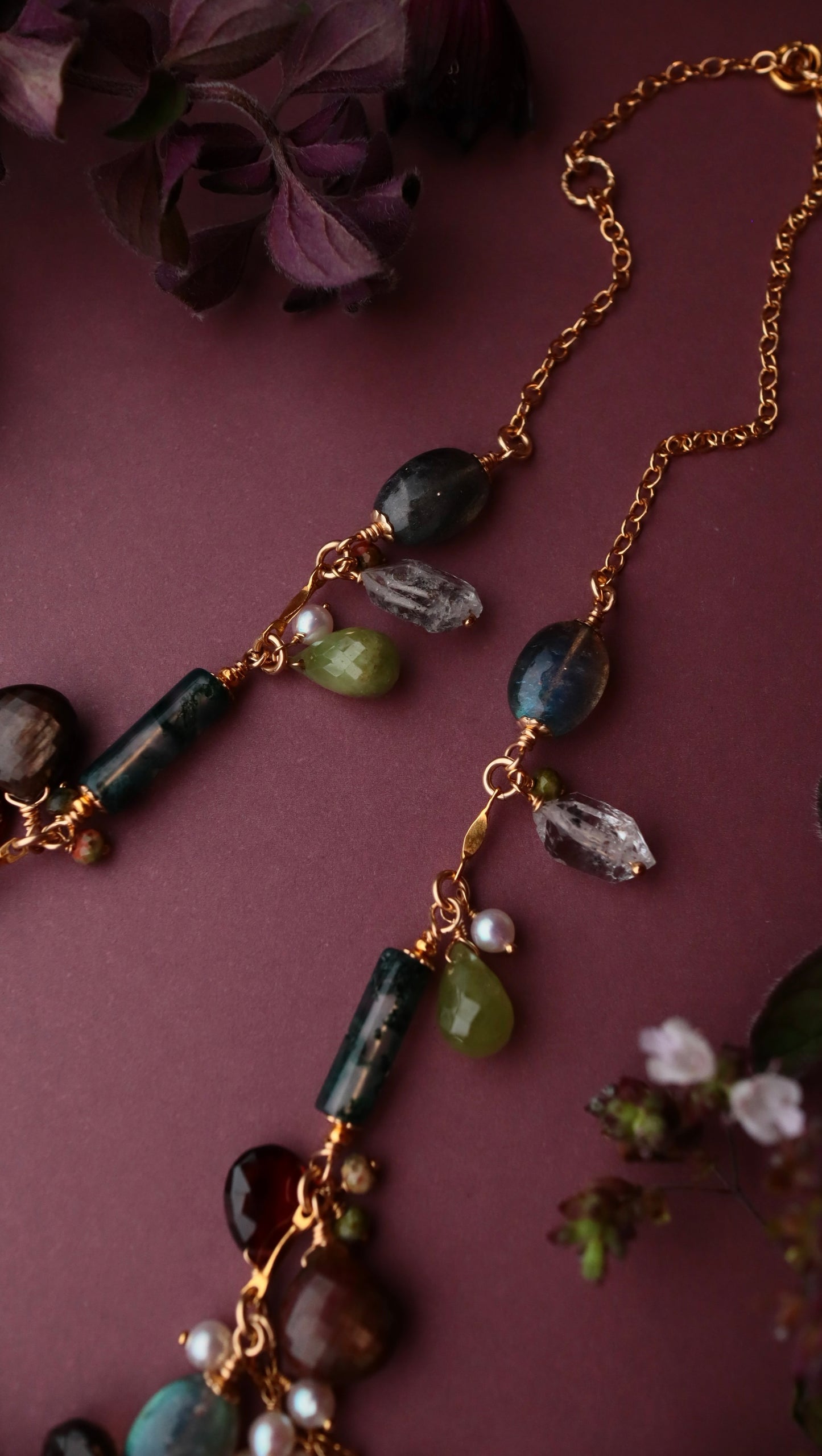 One-of-a-kind [Portrait in a Ring] Garnet Necklace