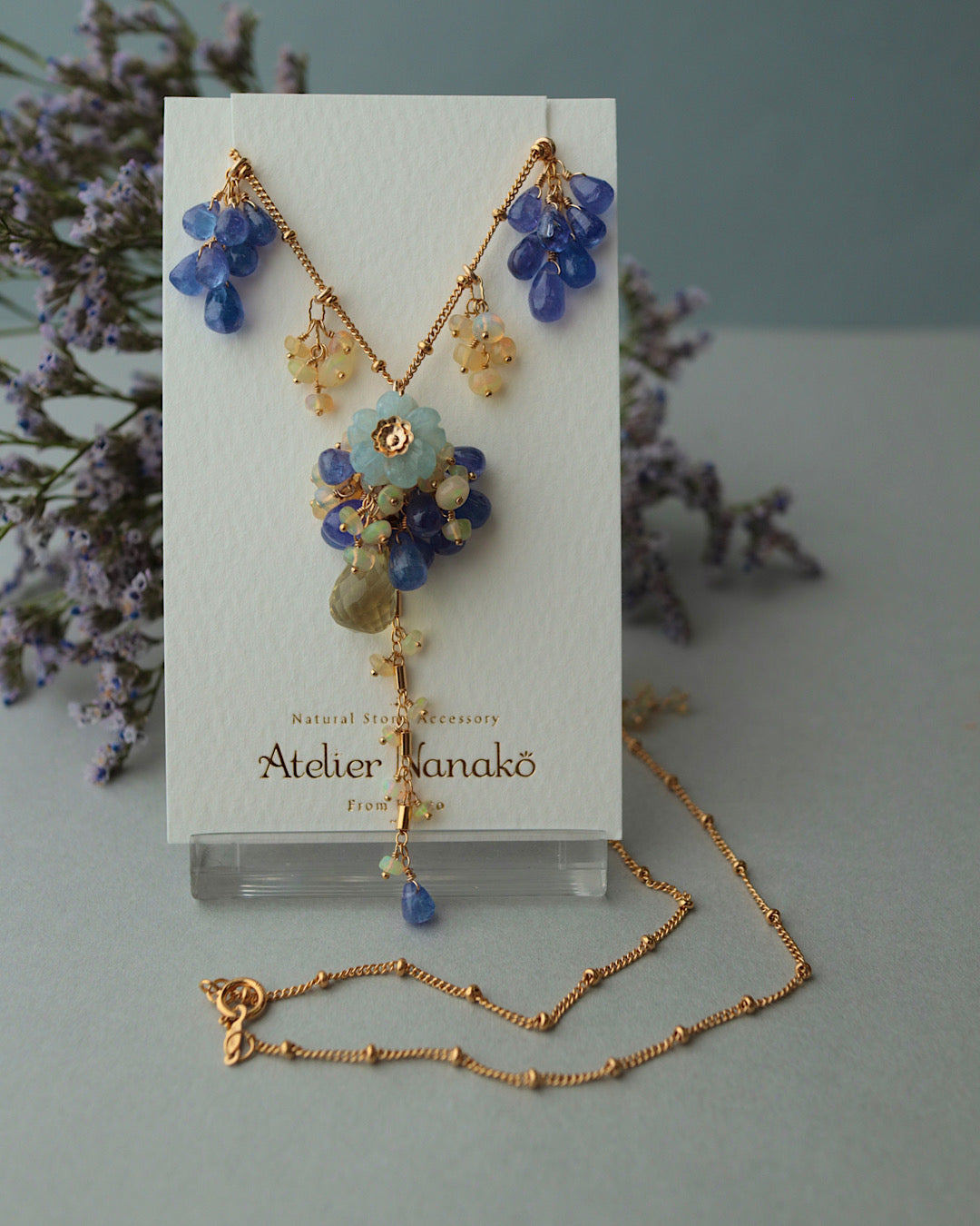 [One-of-a-kind] [Aqua Bloom] Aquamarine and Tanzanite Necklace