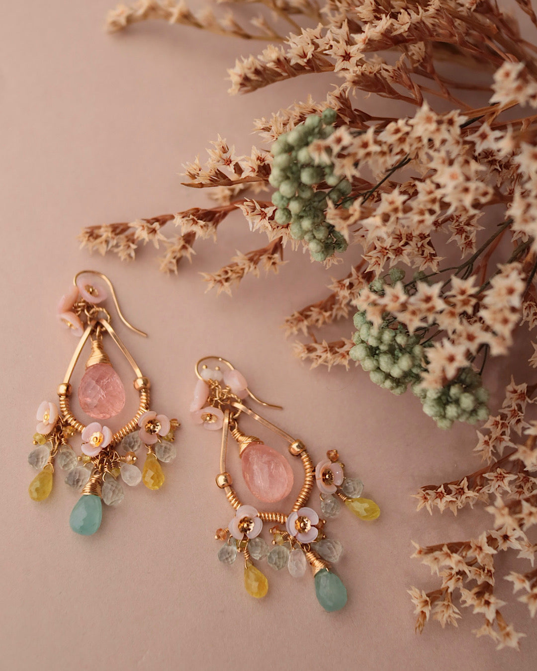 [One-of-a-kind] Morganite and Grandidierite Chandelier Earrings