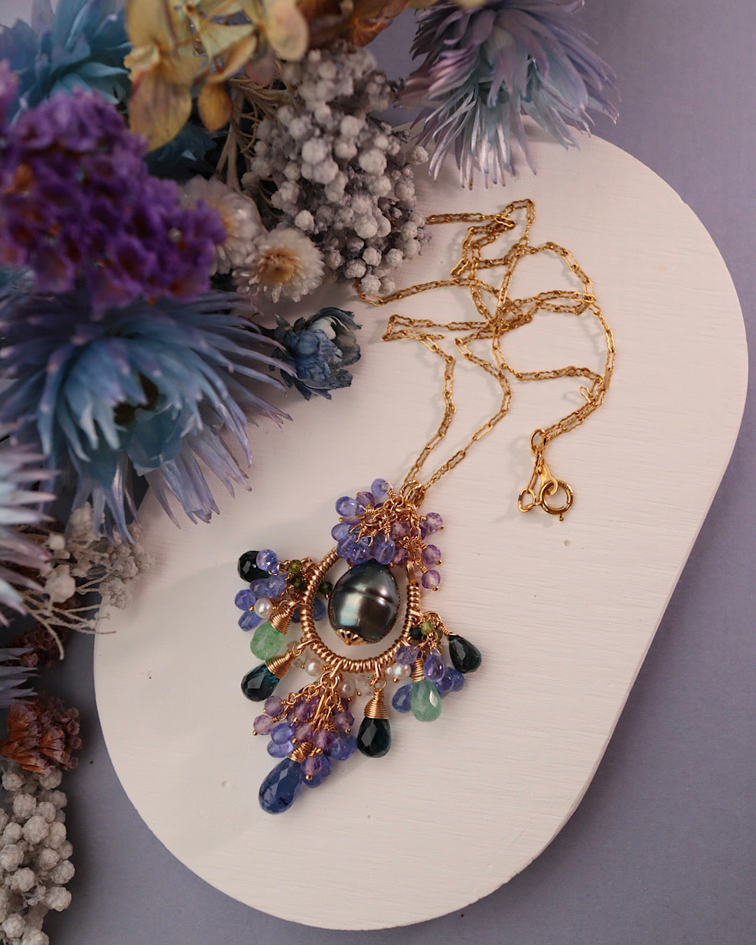 [Water Lilies] Water Lilies at Night — Chandelier Necklace [One-of-a-kind]