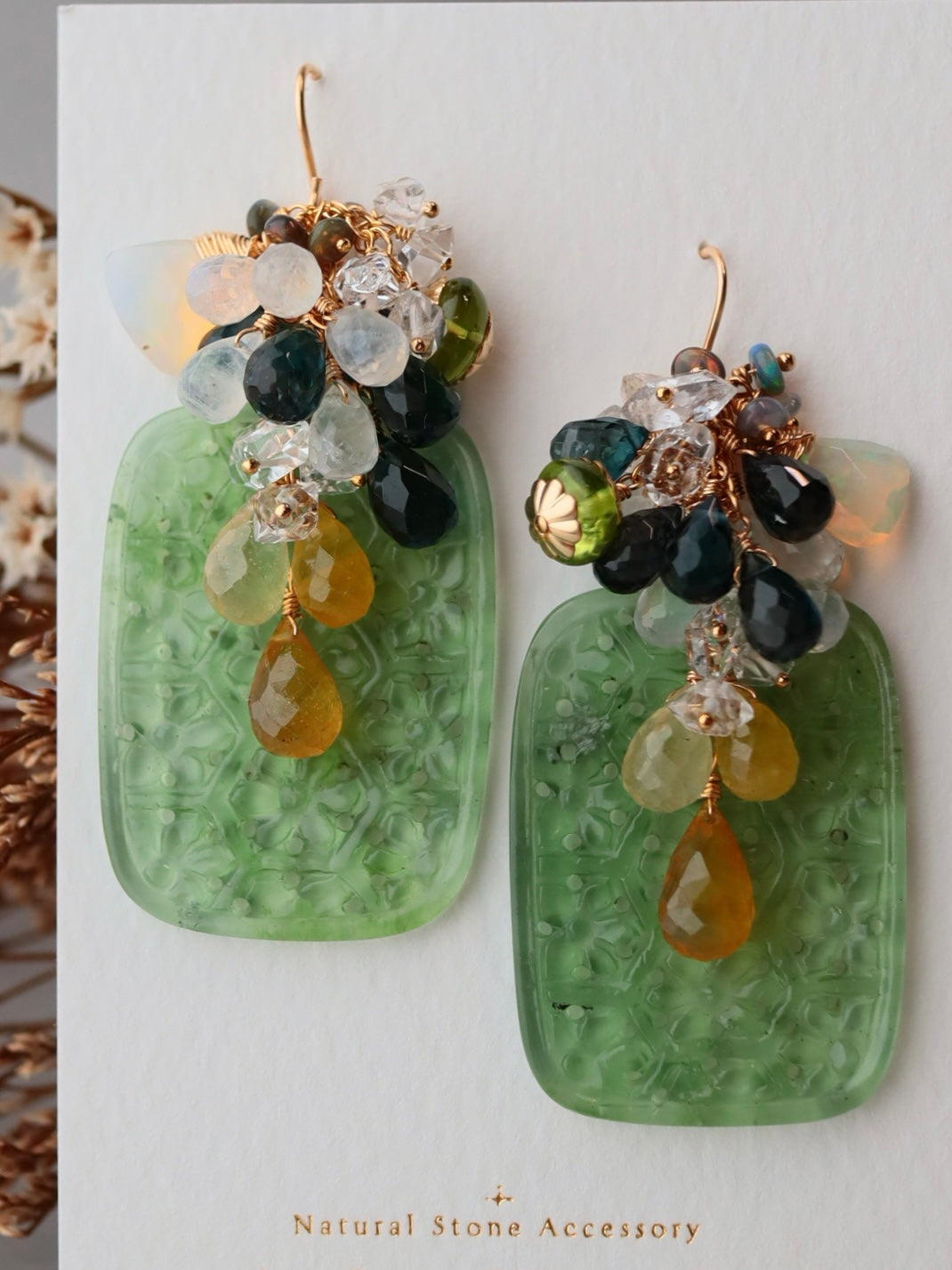 [One of a kind] Carved aventurine earrings/earrings①